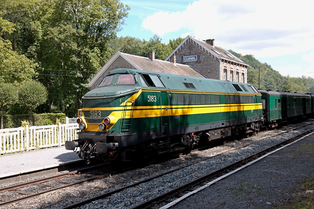 spoorweg spoorwegen hdr ns trein treinen locomotief verkeer transport openbaar vervoer spoor stoomlocomotief station